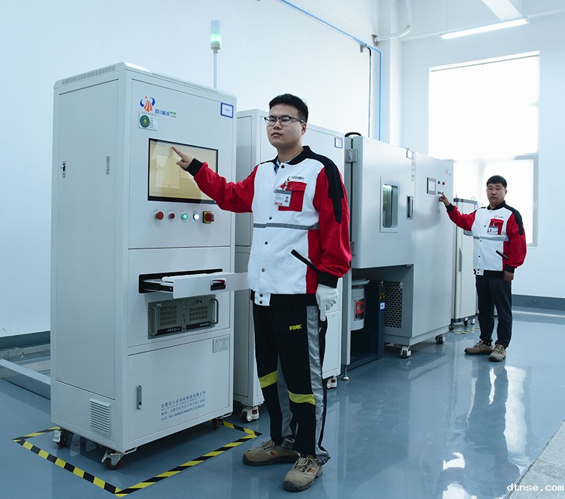 制动钳高低温振动耐久试验台