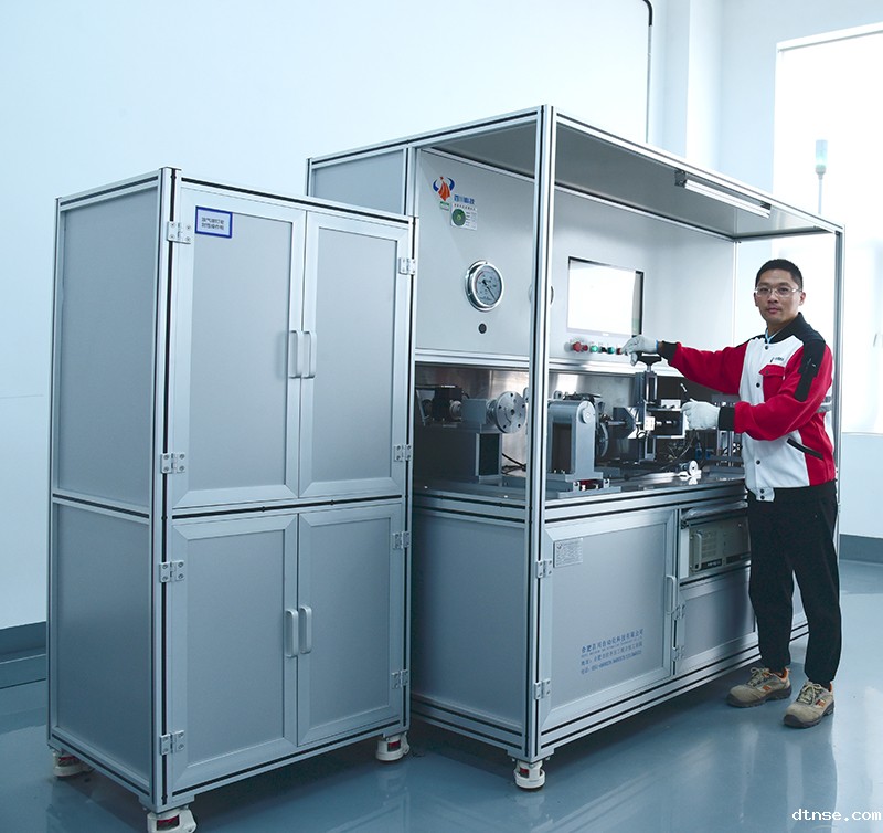 制动钳综合性能试验台