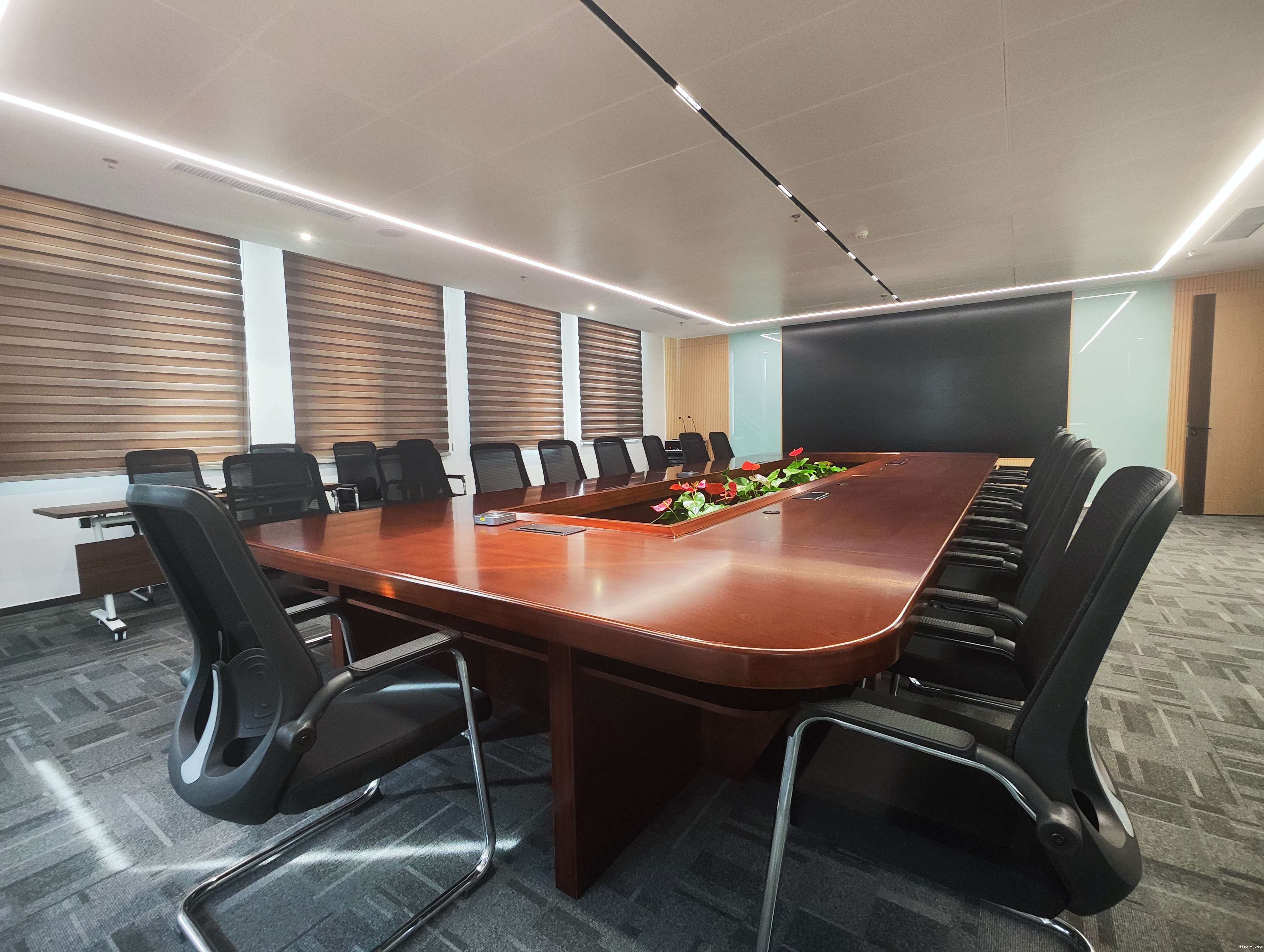 大型会议室(1).jpg